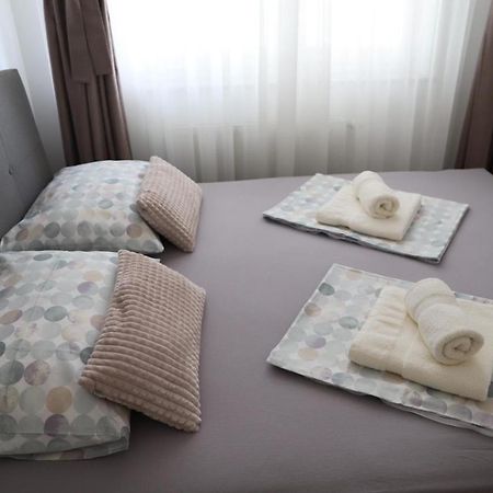 Apartment Queen Zagreb Buitenkant foto